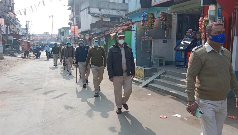 নির্বাচনে শান্তি-শৃঙ্খলা বজায় রাখতে পুলিশের রুটমার্চ শুরু
