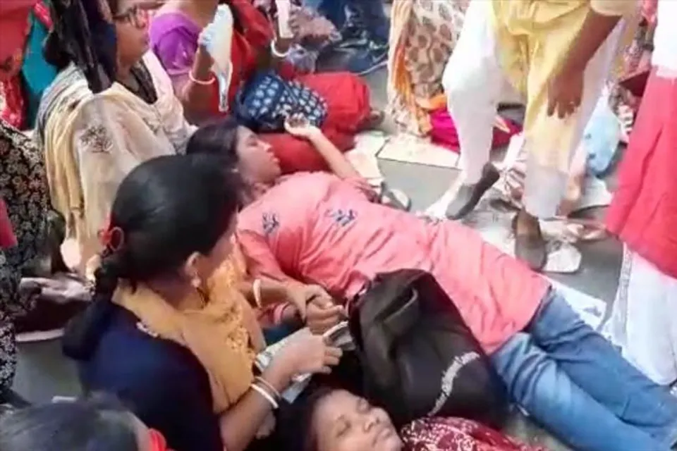 টেট চাকরিপ্রার্থীদের জমায়েত ও বিক্ষোভ ঘিরে ধুন্ধুমার