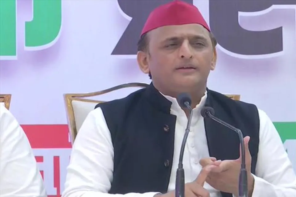 সরকারে এলে সমাজবাদী ক্যান্টিন চালুর ঘোষণা অখিলেশের