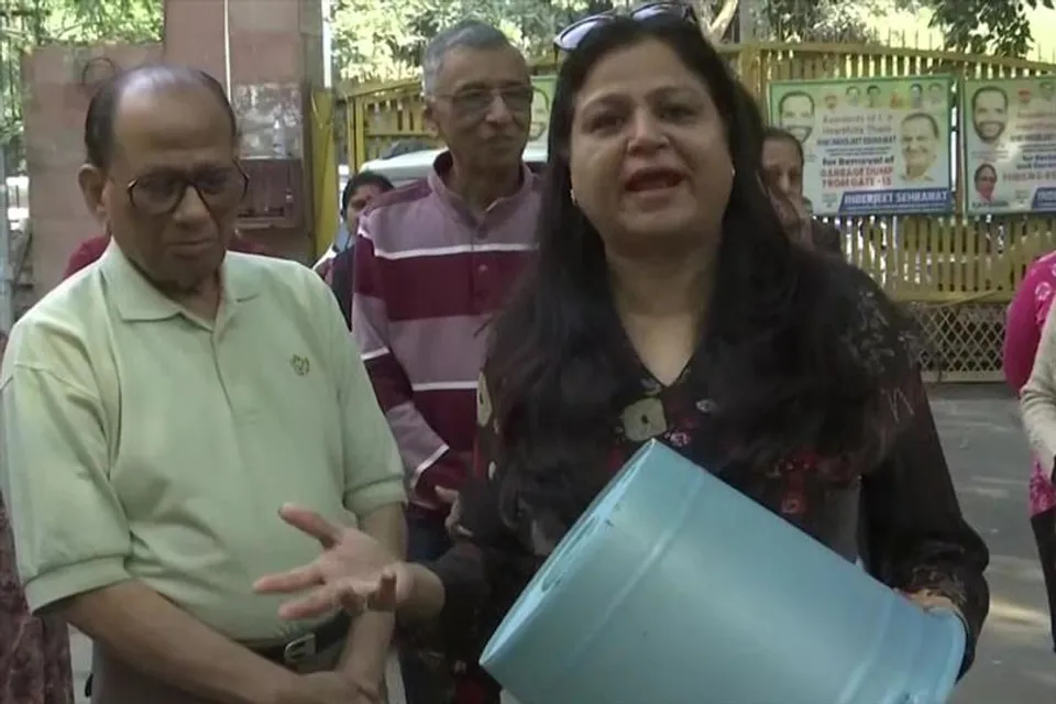 টানা ৬ দিন ধরে নেই জল, ক্ষোভ বাড়ছে এলাকাবাসীর