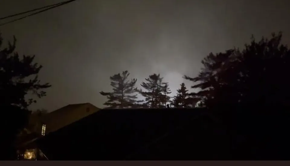 সবচেয়ে 'মারাত্মক ঝড় হারিকেন' ফিওনার জন্য প্রস্তুত কানাডা