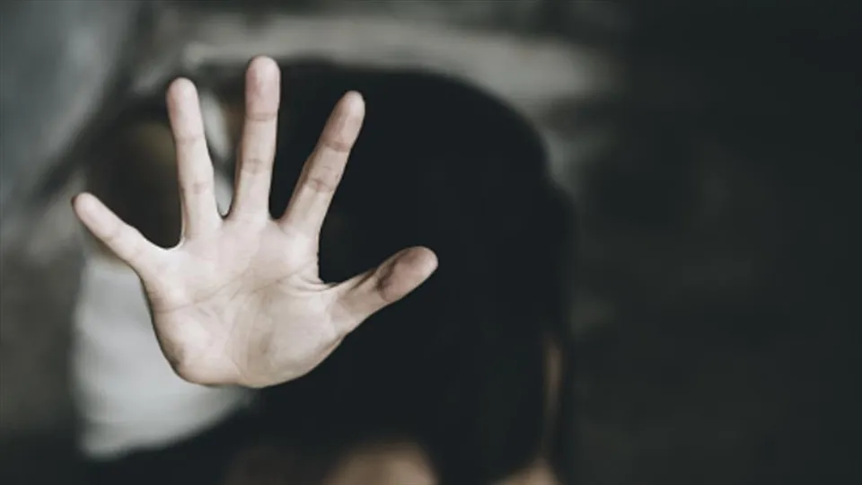 নার্সারির ছাত্রীকে ধর্ষণের অভিযোগ স্কুল বাস চালকের বিরুদ্ধে