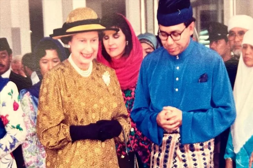 রানির সম্মানে সেলাঙ্গর রাষ্ট্রীয় পতাকা অর্ধনমিত রাখা হবে