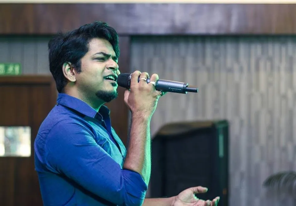 গান দিয়ে শ্রদ্ধাঞ্জলি নারায়ন দেবনাথ কে