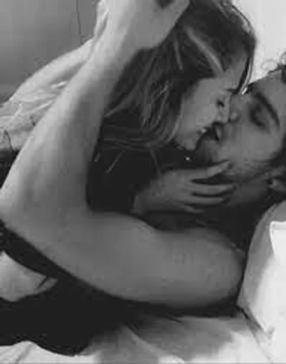 তার ত্বকের যত্ন আপিনিই তো নেবেন