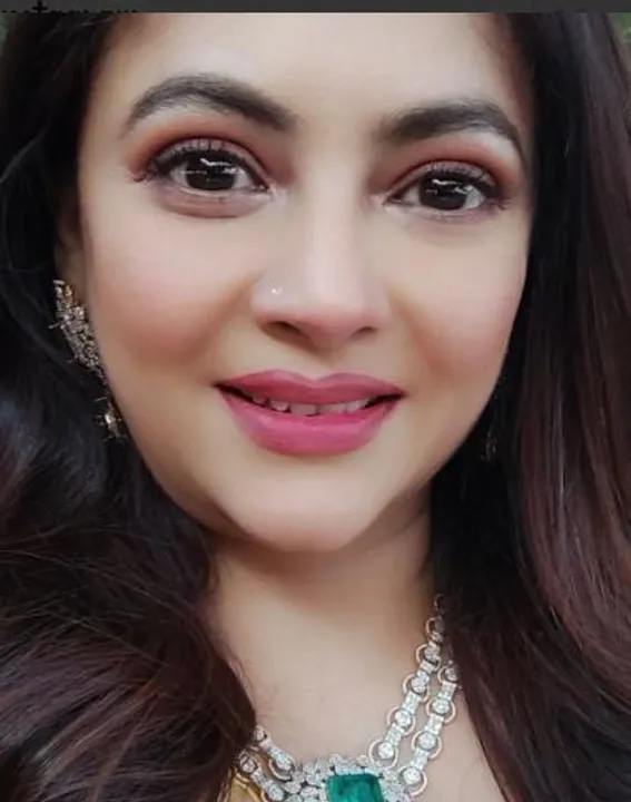 বিয়ের জন্য পাত্র খুঁজছেন শ্রীলেখা!