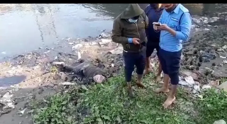 মৃতদেহ কে কেন্দ্র করে উত্তেজনা