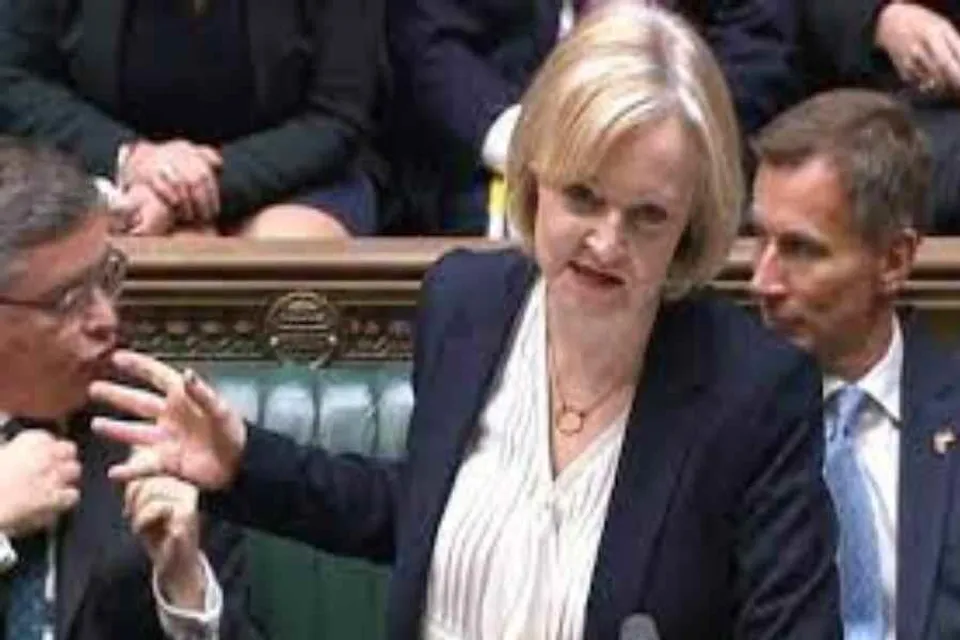 পেনশনে ট্রিপল লক রক্ষা করছি: লিজ ট্রাস