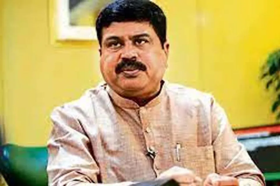 শিক্ষা বিপন্ন দেশের ১৫ কোটি শিশুর, চিন্তিত শিক্ষামন্ত্রী