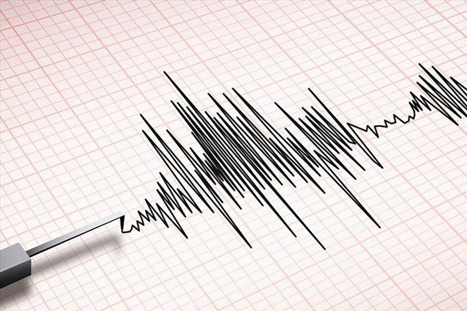 ফের কেঁপে উঠল গুজরাট