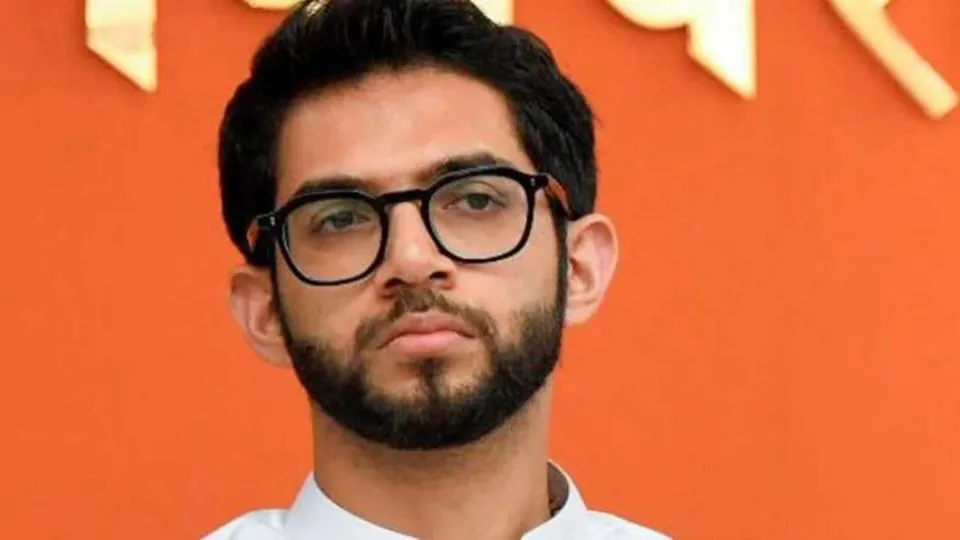 শিব সেনার নেতার বাড়িতে আয়করের তল্লাশি