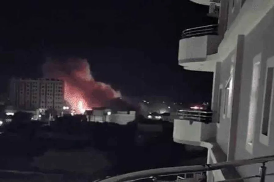 সোমালিয়া সংঘর্ষ, গাঢ় ধোঁয়ায় ঢেকেছে ঘটনাস্থল - দেখুন ভিডিও