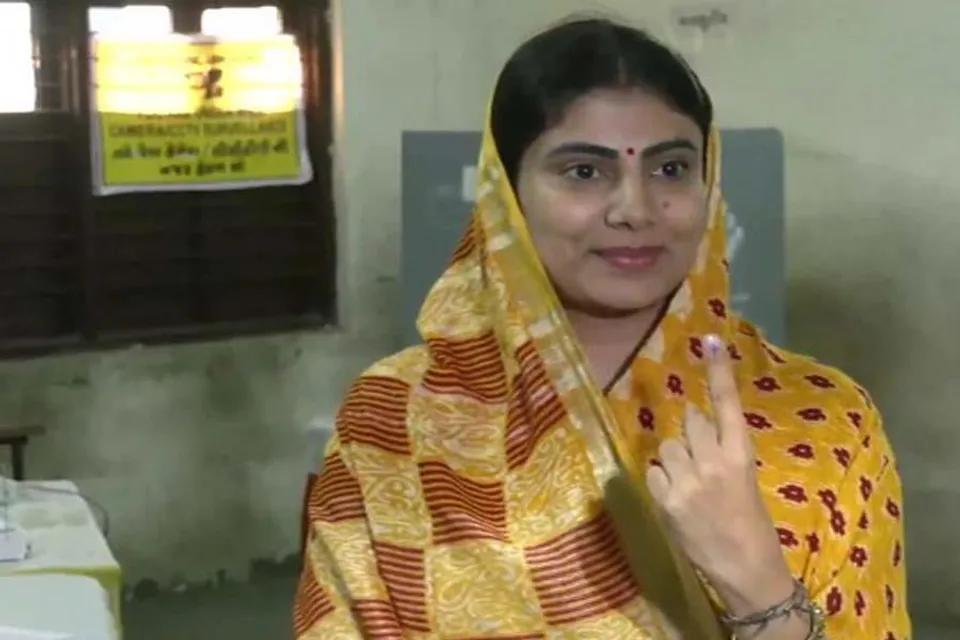 জামনগর উত্তর আসনে এগিয়ে বিজেপির রিভাবা জাদেজা