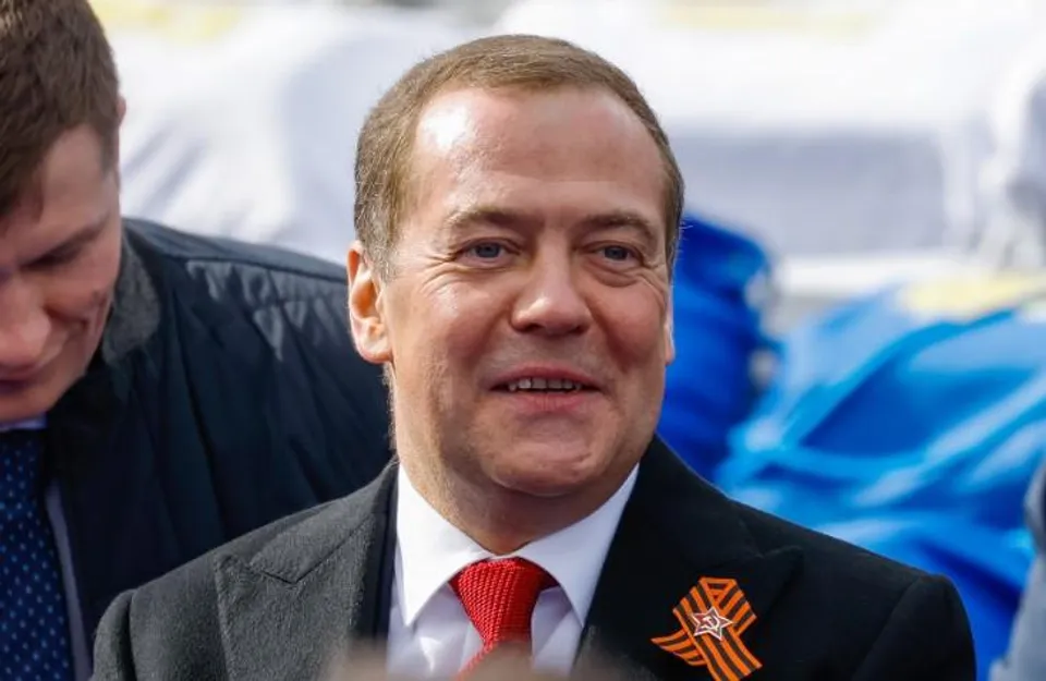 বাইডেনের কিয়েভ সফর প্রত্যাখ্যান করলেন রাশিয়ার সাবেক প্রেসিডেন্ট মেদভেদেভ