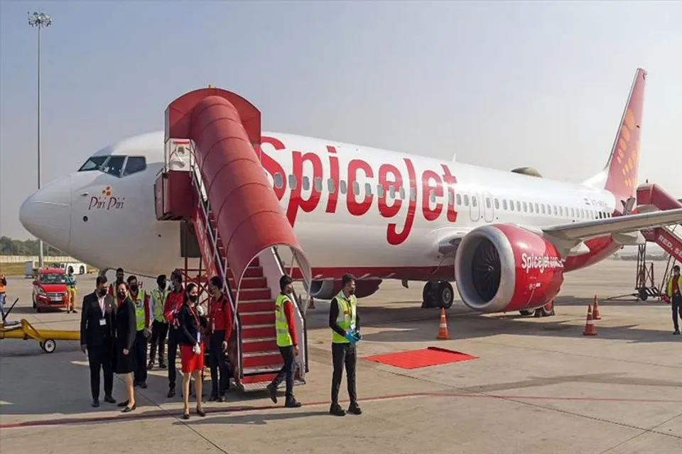 'অটোপাইলট' বাধার কারণে দিল্লিতে ফিরলো নাসিকগামী স্পাইসজেটের বিমান