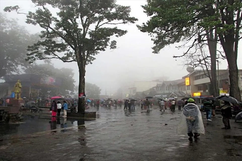 রাজ্যজুড়ে মাঝারি বৃষ্টিপাতের পূর্বাভাস