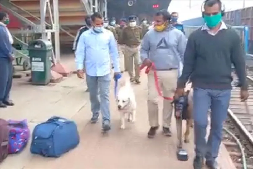 প্রজাতন্ত্র দিবসের আগে চলছে চিরুণি তল্লাশি