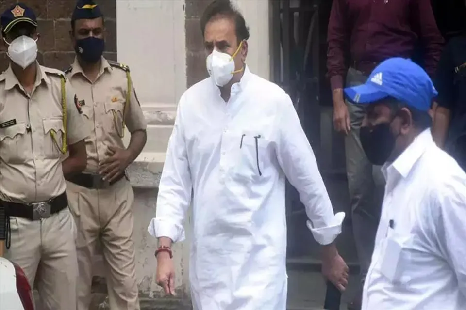 ১০০ কোটি টাকার ঘুষ মামলায় চার্জশিট দাখিল হলো অনিল দেশমুখের বিরুদ্ধে