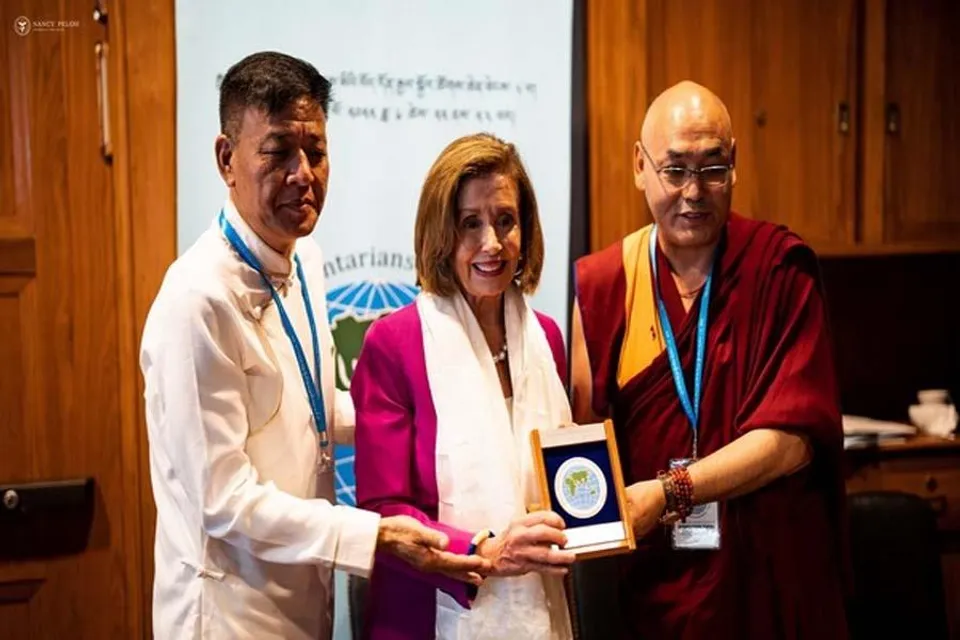 তিব্বত ও চিনের বিরোধ নিষ্পত্তি করতে এগিয়ে এলেন মার্কিন স্পিকার