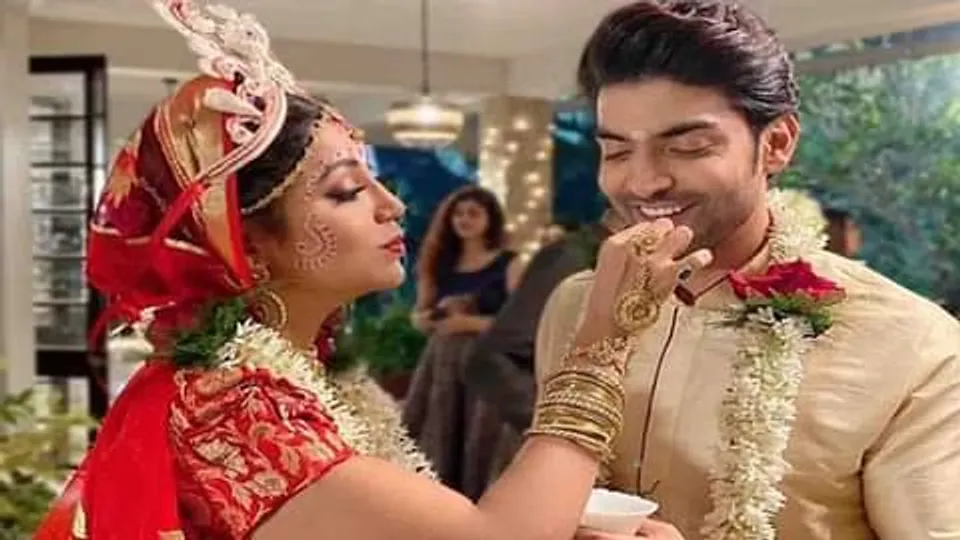 এবার বাঙালি মতে বিয়ে সারলেন গুরমিত ও দেবলীনা