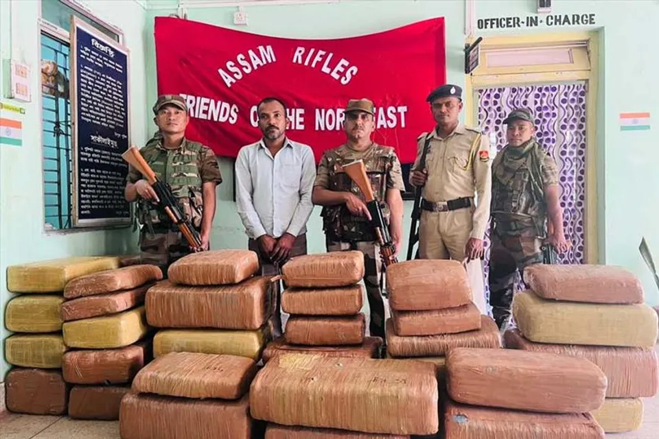 উদ্ধার দেড় কোটি মূল্যের ৩৮৬ কেজি গাঁজা