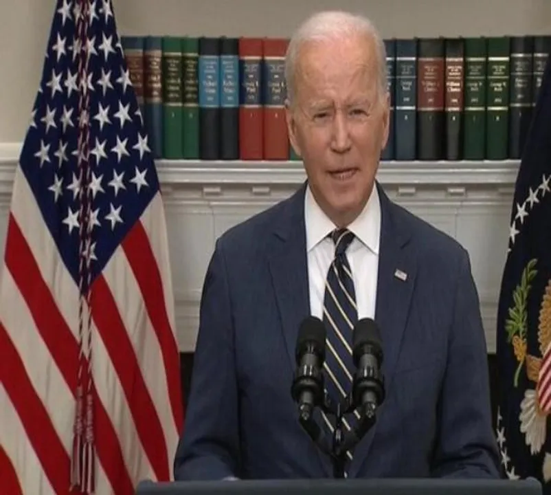 শিকাগোতে স্বাধীনতা দিবসের প্যারেডে বন্দুক হামলার ঘটনায় শোক প্রকাশ করেছেন বাইডেন