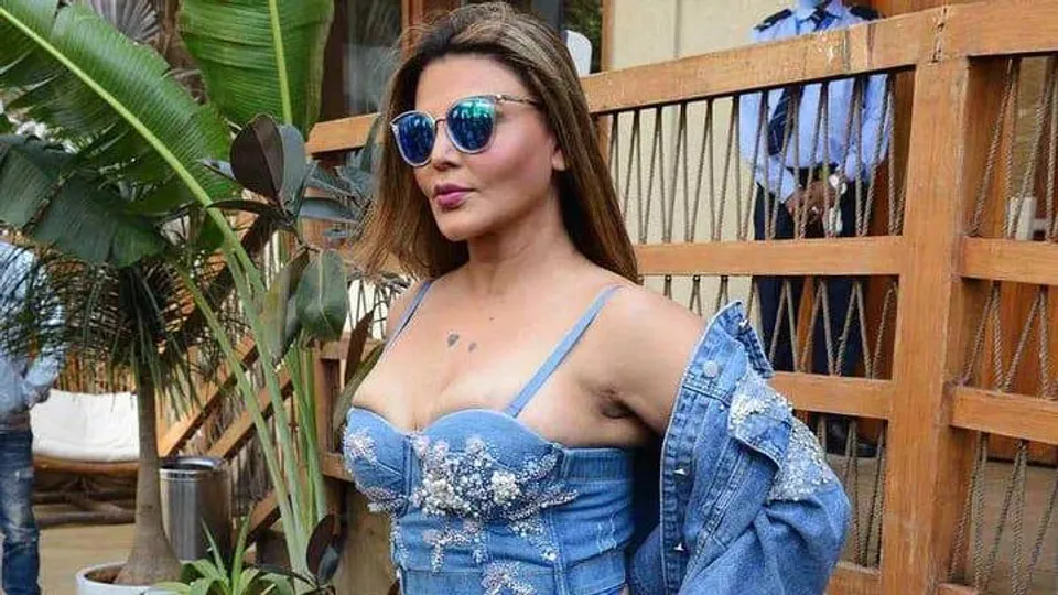 ভগবান ছাড়া কাউকে ভয় পাননা রাখি সাওয়ান্ত নিজেই স্বীকার করলেন