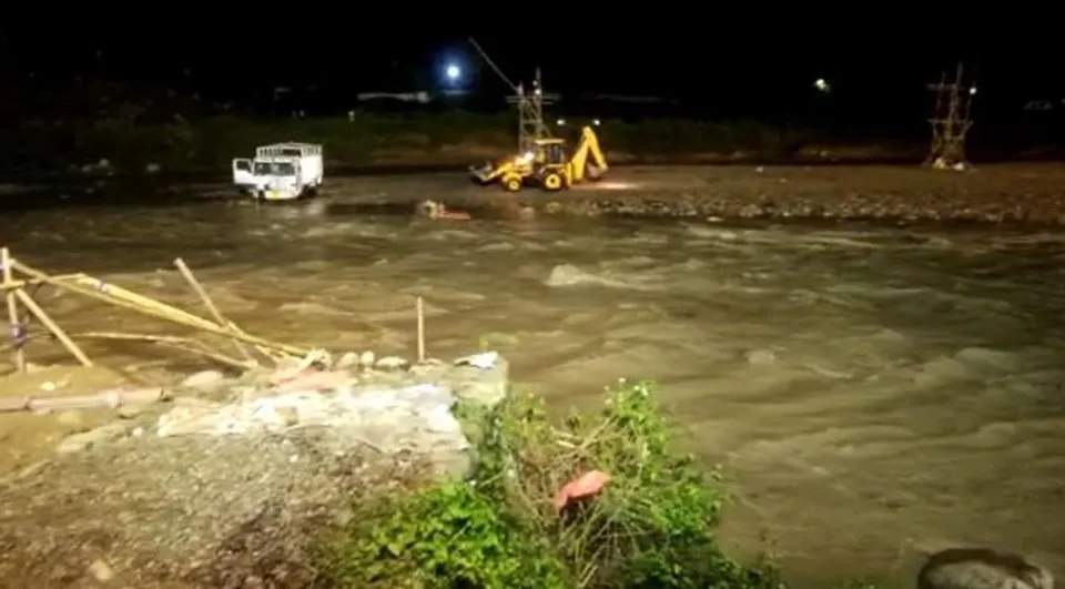 'মাল নদীতে বিপর্যয়ের সময় উপস্থিত ছিলেন সিভিল ডিভেন্সের মাত্র ৮ সদস্য'