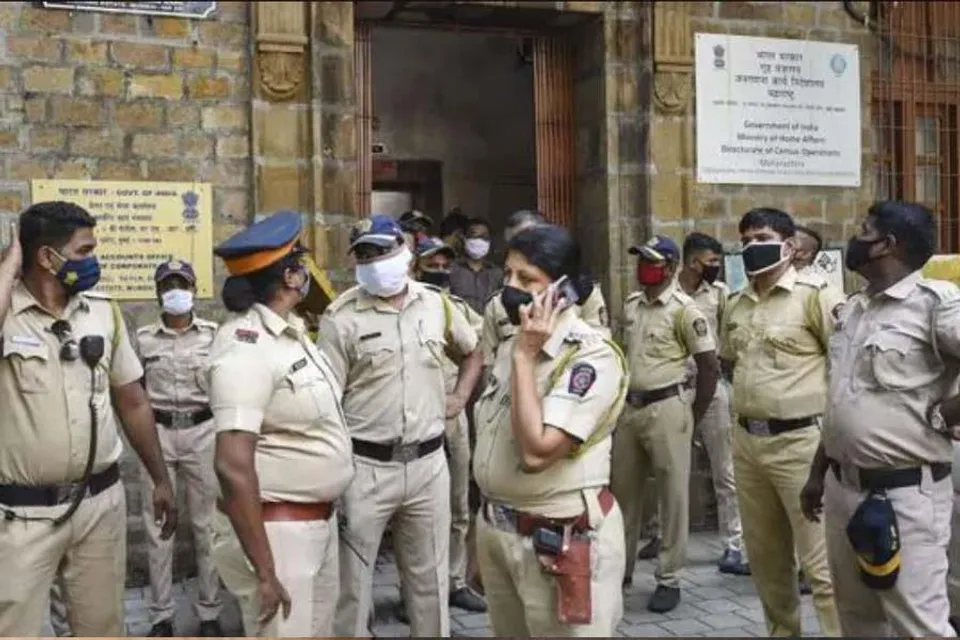 ভুয়ো ইডি অফিসারের পরিচয় দিয়ে কোটি কোটি টাকা আত্মসাৎ-এর অভিযোগ