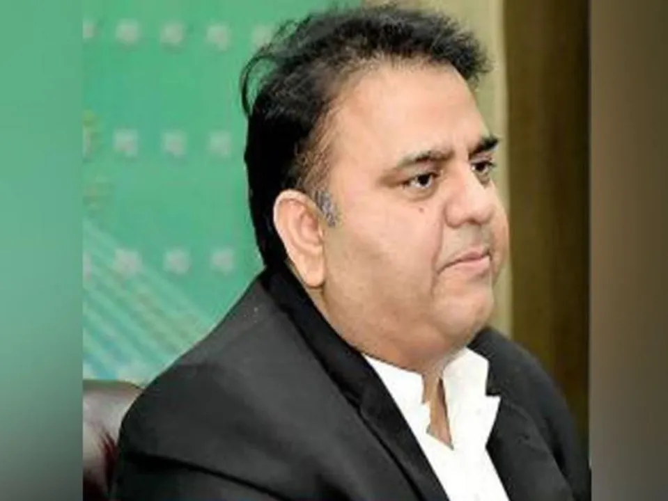 ভারতের কাছে পাকিস্তান হেরে যাওয়ার জন্য পাক সরকারকে দোষারোপ করলেন পিটিআই নেতা ফাওয়াদ