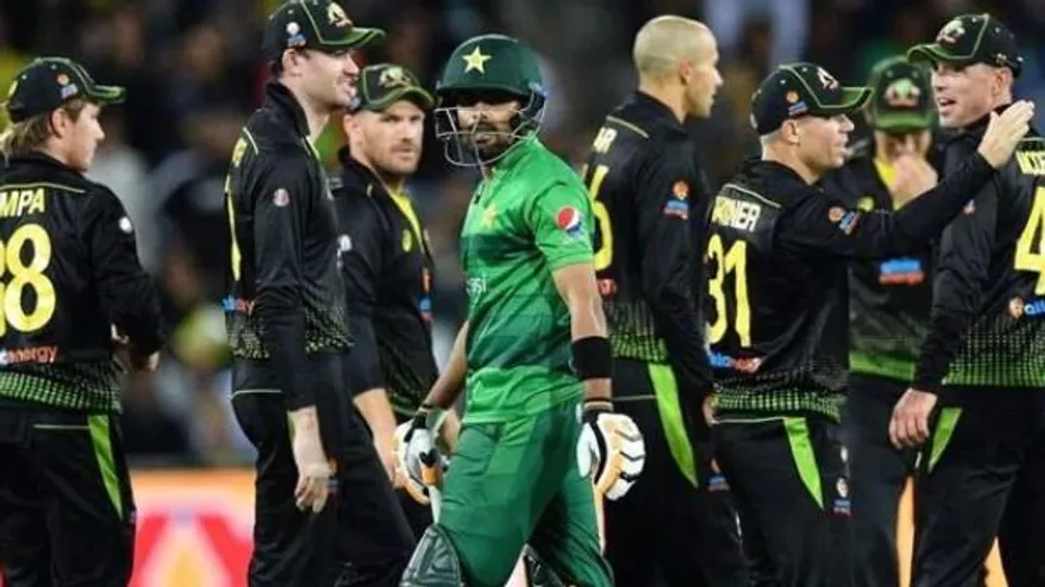 টি-টোয়েন্টিতে এগিয়ে পাকিস্তান