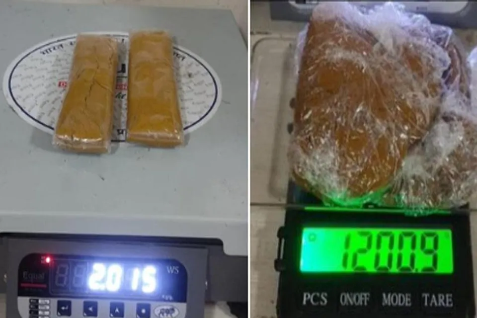 বিমানবন্দরে ৭.৮৭ কোটি টাকা মূল্যের সোনা উদ্ধার