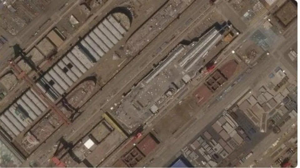 চীন তার দ্বিতীয় এবং তৃতীয় হোম-বিল্ট, এয়ারক্রাফ্ট ক্যারিয়ার চালুর জন্য প্রস্তুতি নিচ্ছে