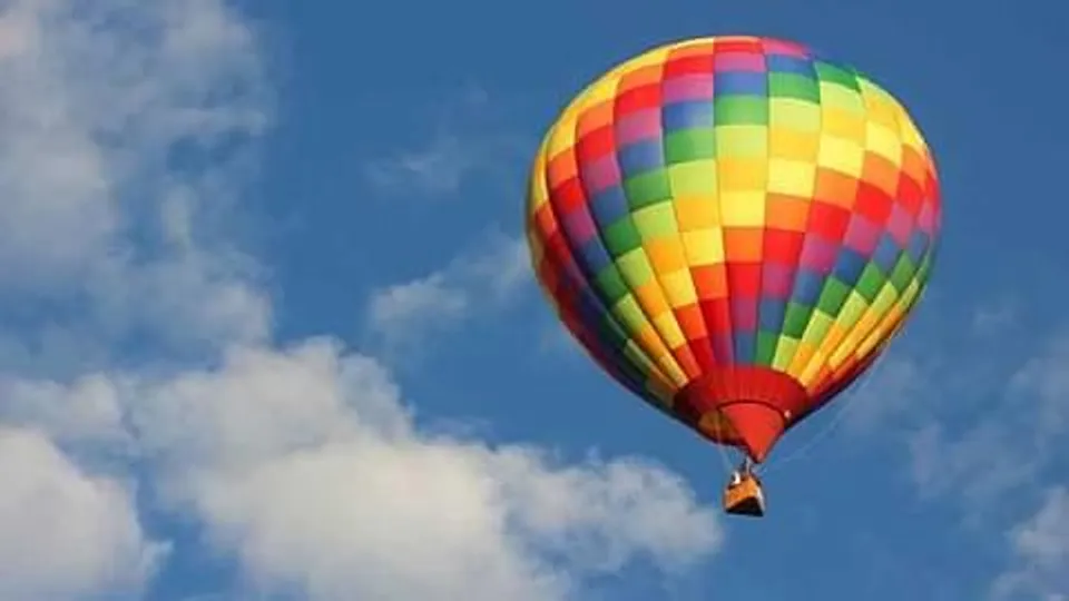 মাঝ আকাশে এ কি হচ্ছে!