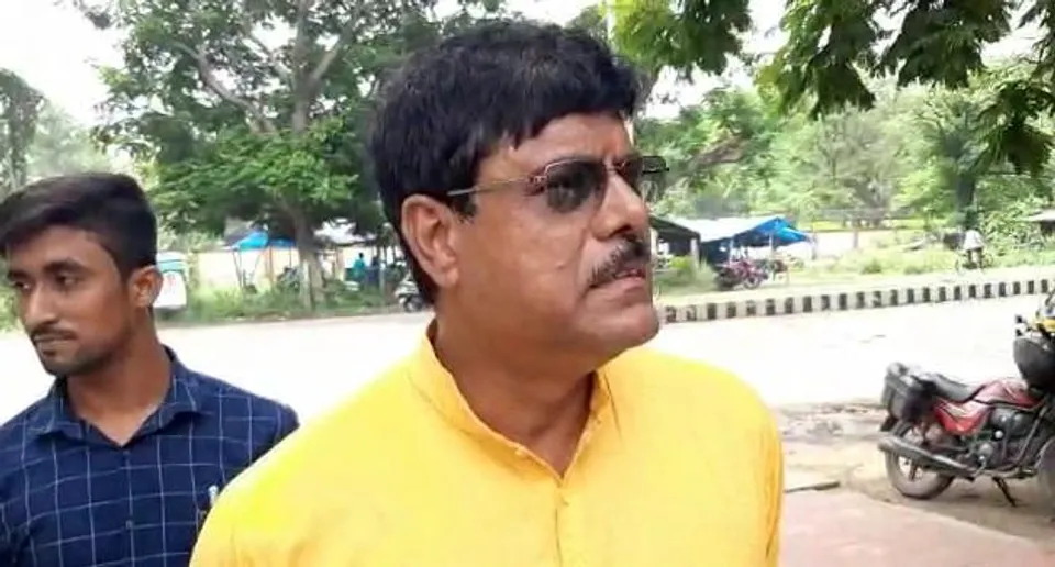 সিবিআইয়ের অস্থায়ী ক্যাম্পে হাজিরা তৃণমূল নেতা সুব্রত ভট্টাচার্য্যর