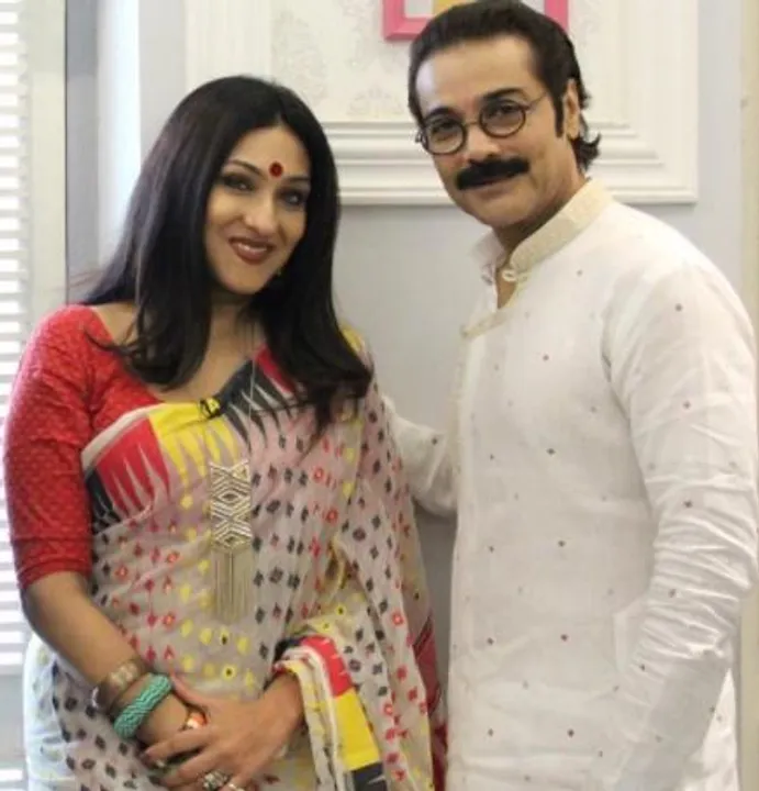 ঋতুপর্ণার জন্মদিনে শুভেচ্ছা প্রসেনজিতের