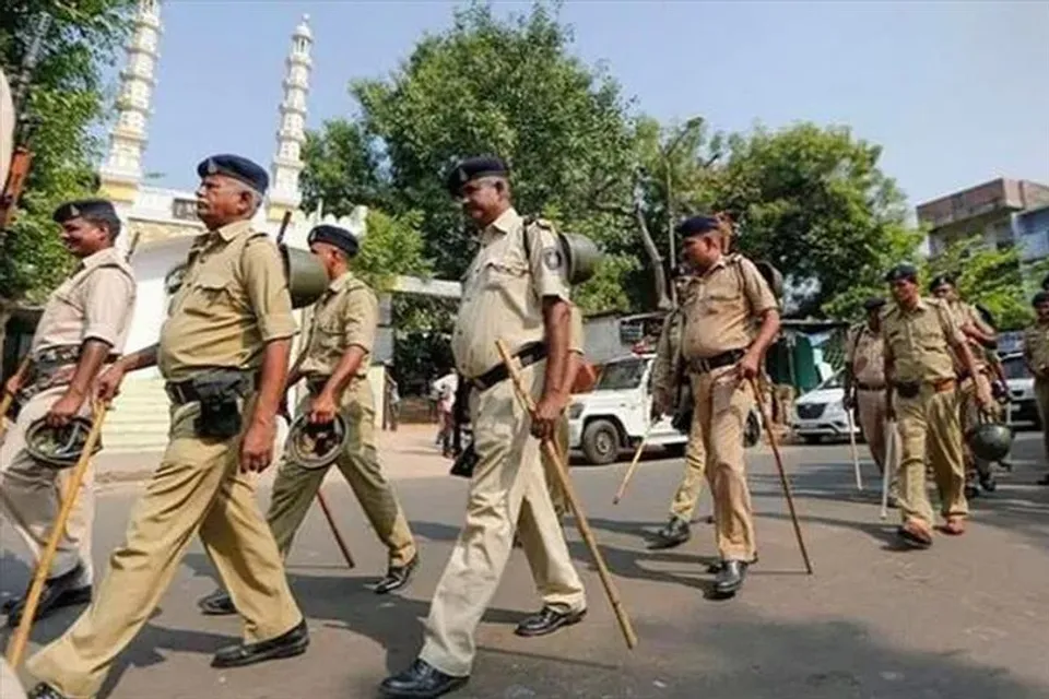 দীপাবলির আগে সজাগ পুলিশ