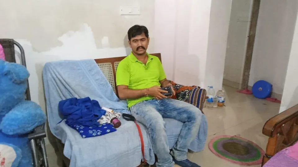 স্ত্রীকে খুন করে থানায় স্বামী!