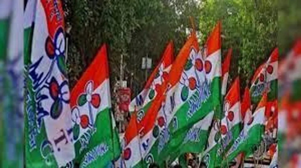 গত বিধানসভায় রানীনগরের বিজেপি ও আইএসএফ প্রার্থী যোগ দিলেন তৃণমূলে