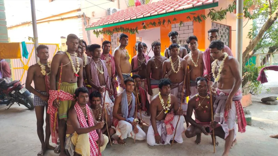 পশ্চিম বর্ধমানে বুদ্ধপূর্ণিমায় শুরু হলো ধর্মরাজ পুজো