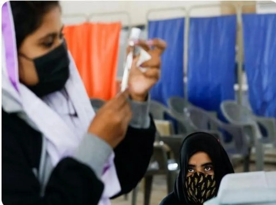 ২০ দিনে কোভিডে মৃত্যুর সংখ্যা সর্বোচ্চ পাকিস্তানে