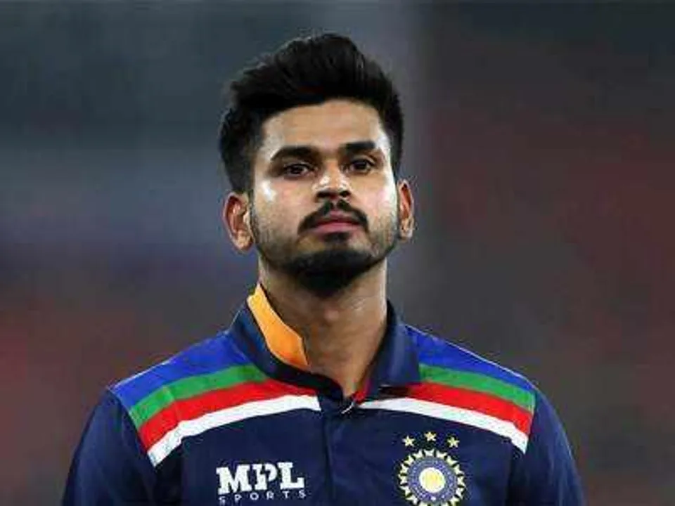 ইতিহাস গড়লেন আইয়ার