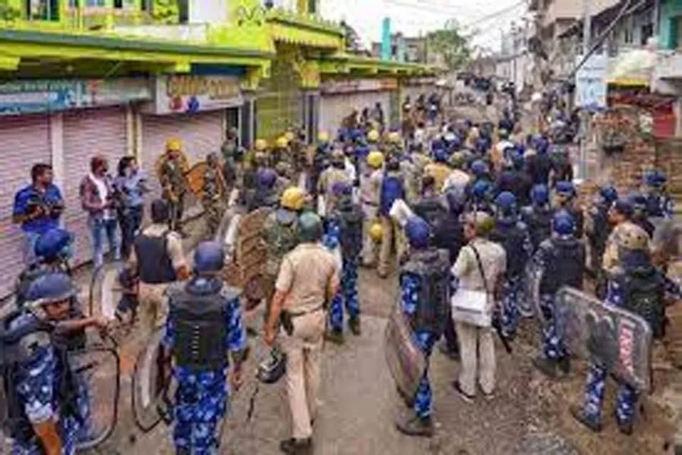 রবিবারও কড়া নিরাপত্তা হাওড়া ও মুর্শিদাবাদে