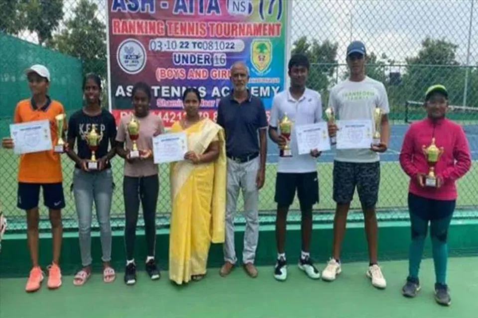 অনূর্ধ্ব-১৬ টেনিস টুর্নামেন্টে চ্যাম্পিয়ন হায়দরাবাদের শৌর্য্য