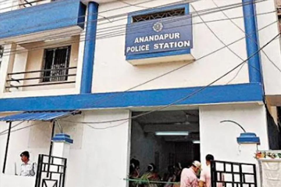 আনন্দপুরে ধুন্ধুমার