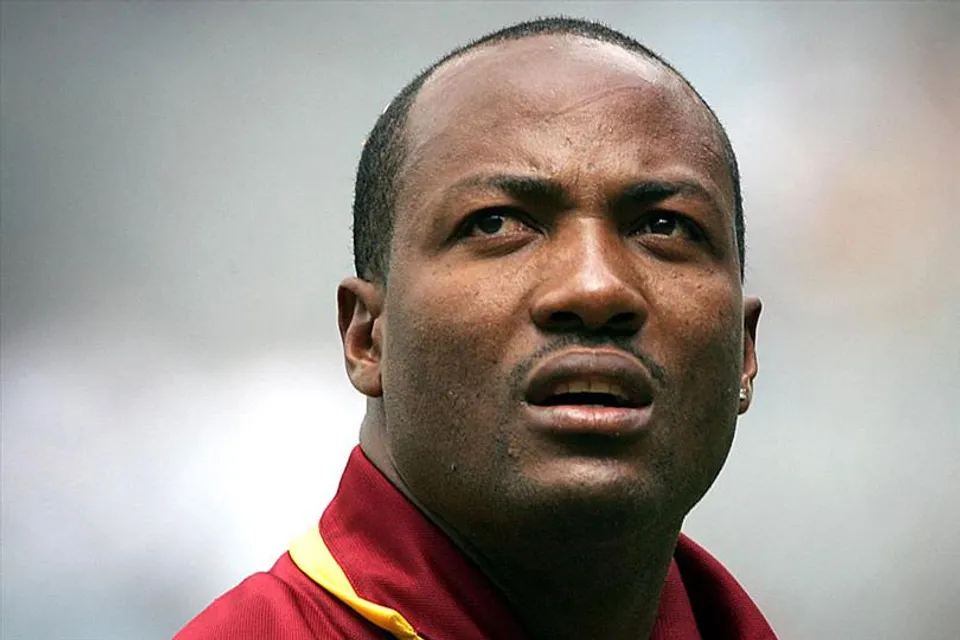 লারার পরামর্শে শিখেছেন ব্যাটিং