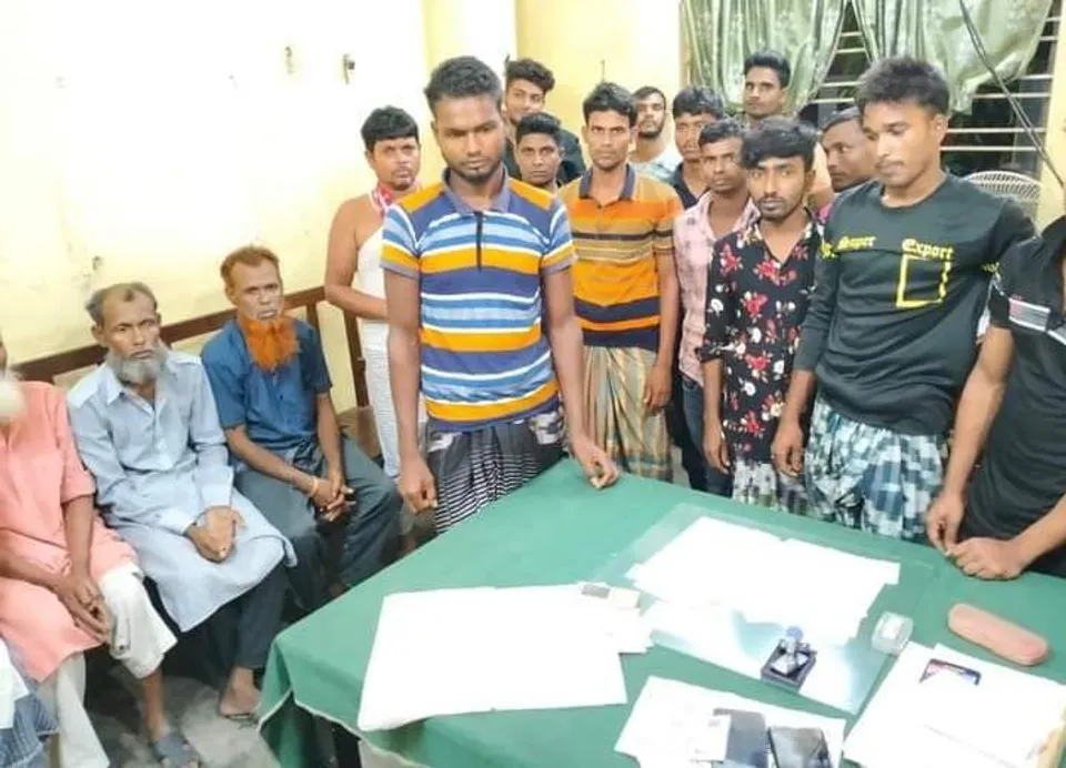 আটক ১৬ জন বাংলাদেশী