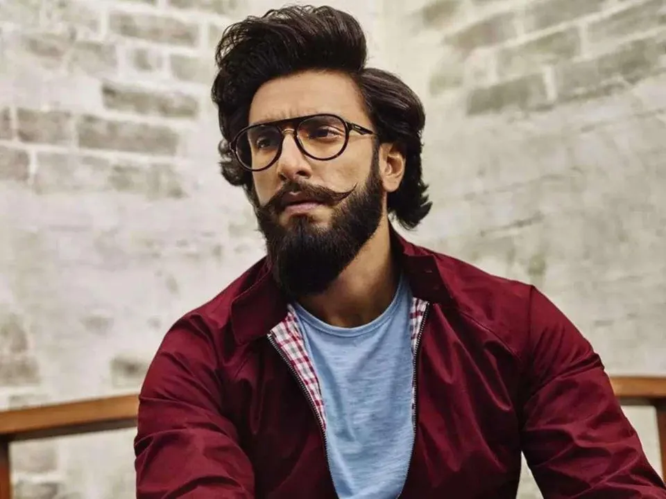 জিমে ফিট চেহারায় রণবীর সিং