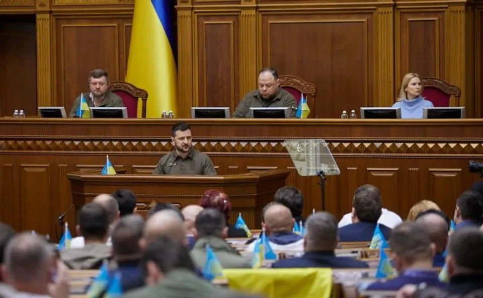 ইউক্রেনের পার্লামেন্টে সামরিক আইনের মেয়াদ আরও ৯০ দিন বাড়ানোর পক্ষে ভোট দিয়েছে