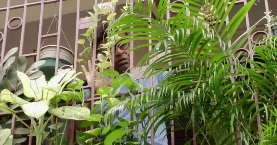 এবার বাড়ির বারান্দায় সশরীরে হাজির মানিক ভট্টাচার্য